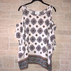 ✅Arianna Cold Shoulder Top